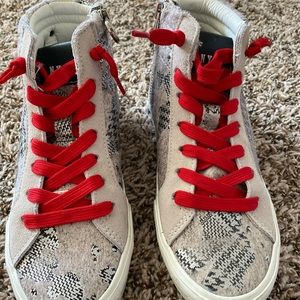 Steve Madden sneakers